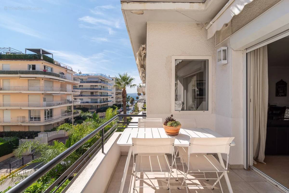 Appartement à CANNES