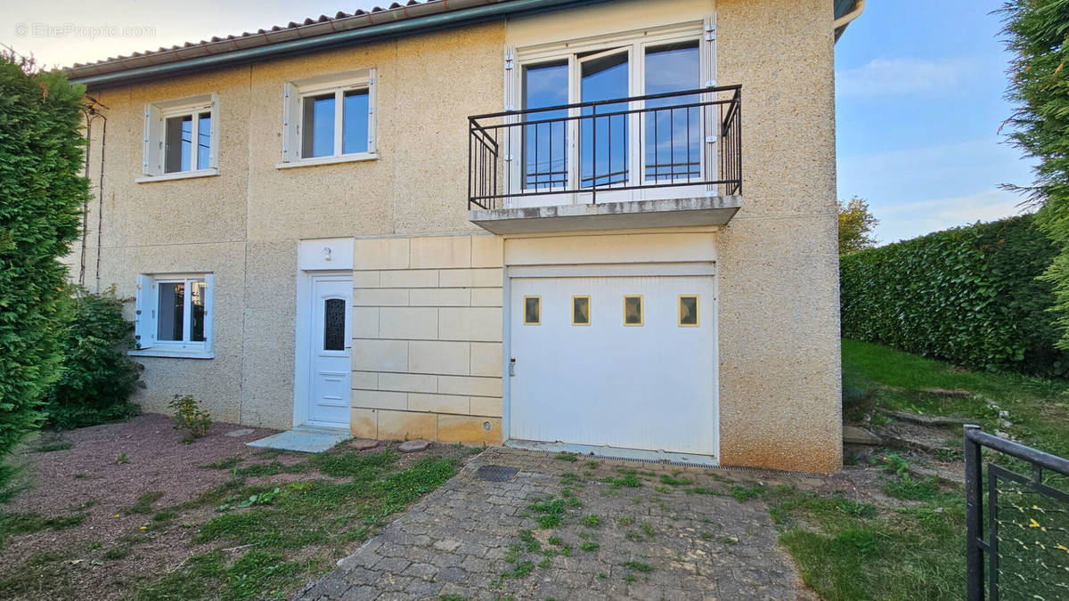 Maison à CELLES-SUR-BELLE