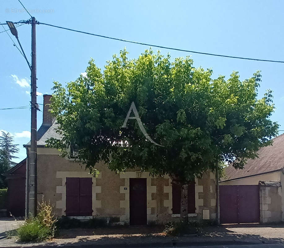 Maison à COUR-CHEVERNY