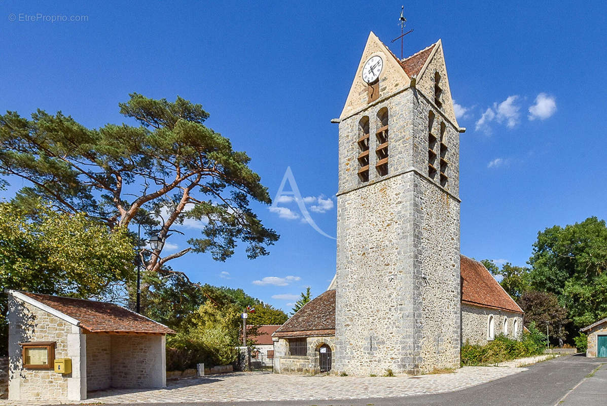 Maison à FONTENAY-TRESIGNY