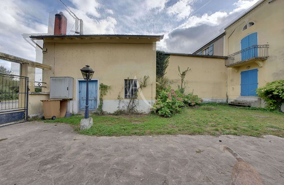 Appartement à SAINT-SYMPHORIEN-D&#039;ANCELLES