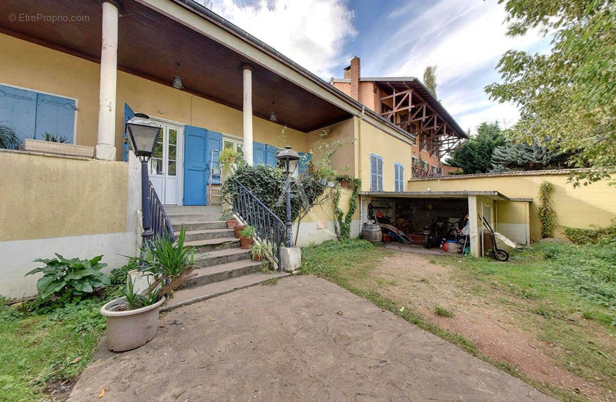 Appartement à SAINT-SYMPHORIEN-D&#039;ANCELLES