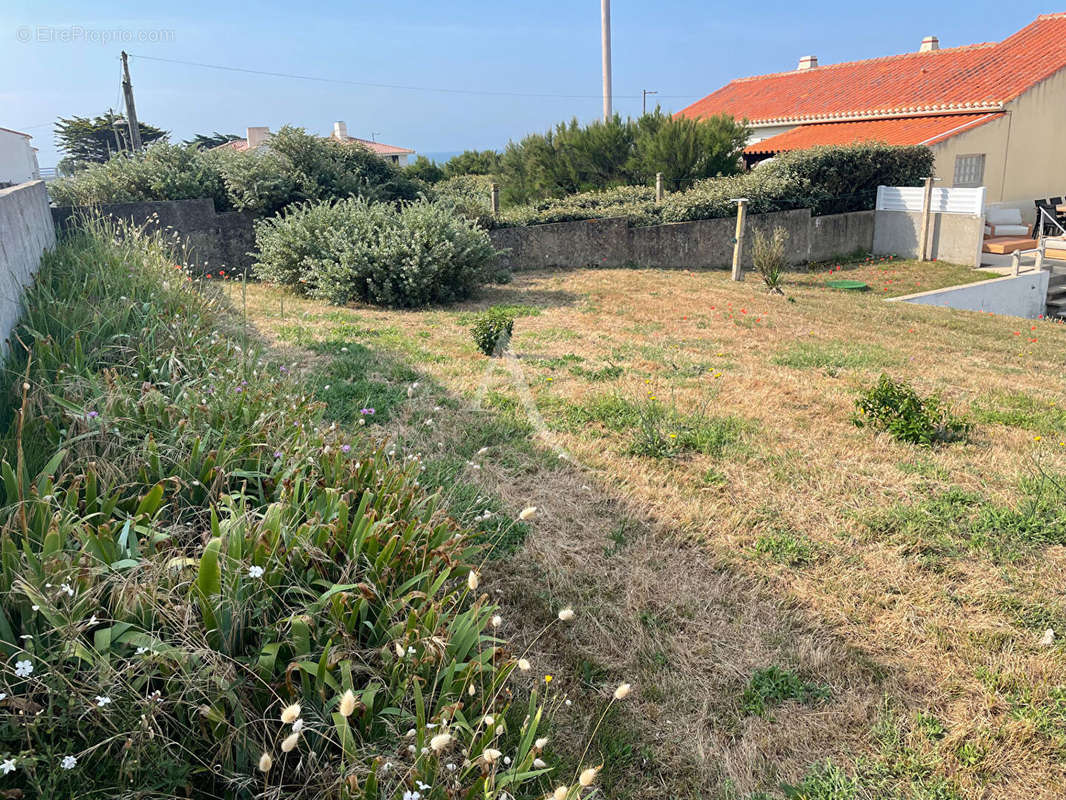 Terrain à BRETIGNOLLES-SUR-MER