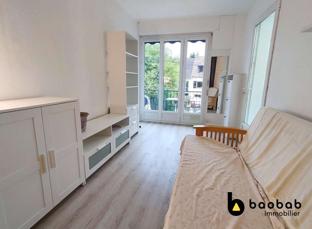 Appartement à MAROLLES-EN-HUREPOIX