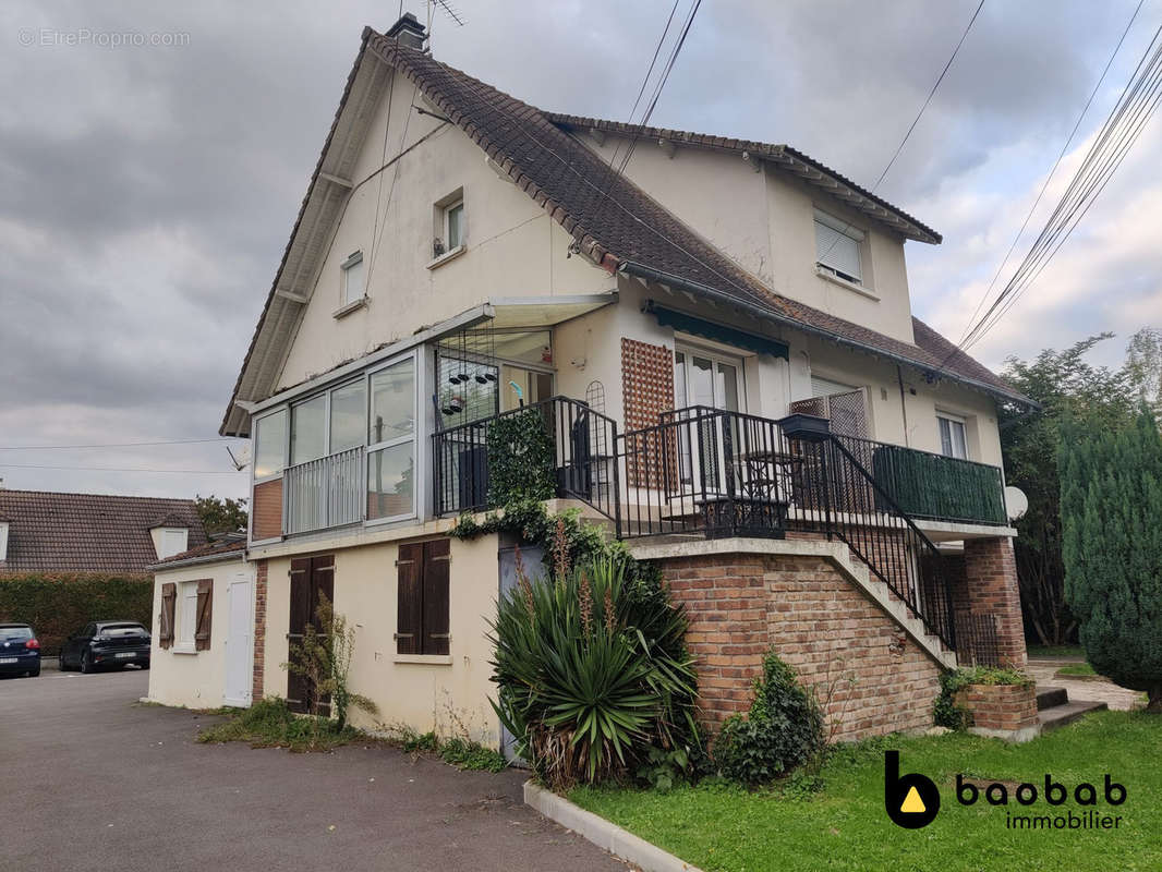 Appartement à MAROLLES-EN-HUREPOIX