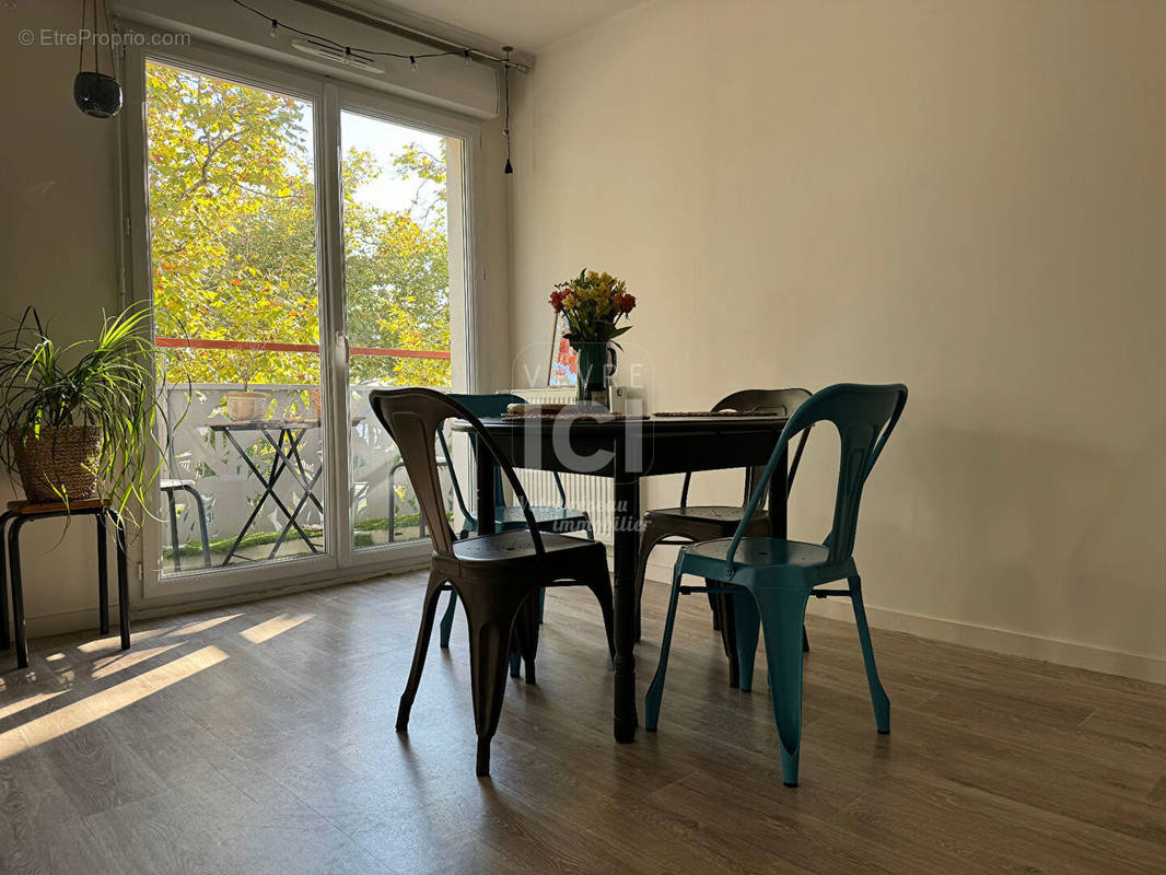 Appartement à SAINT-SEBASTIEN-SUR-LOIRE