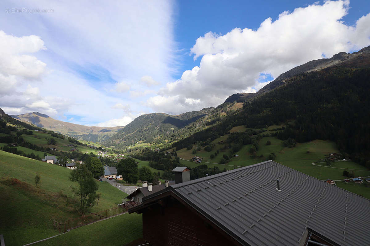 Appartement à HAUTELUCE