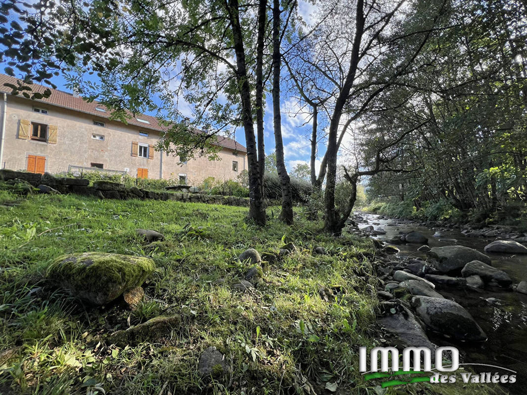 Appartement à LA BRESSE