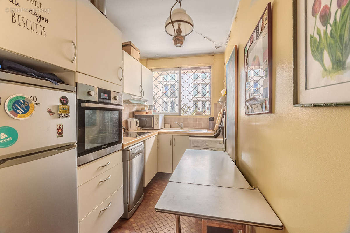 Appartement à PARIS-12E