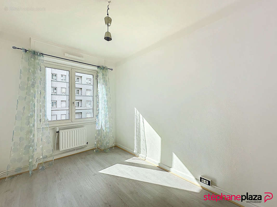 Appartement à LYON-8E