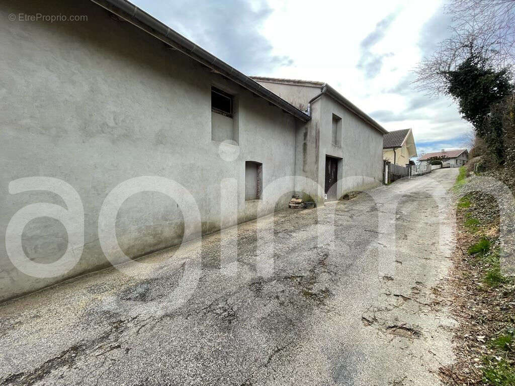 Maison à OYONNAX