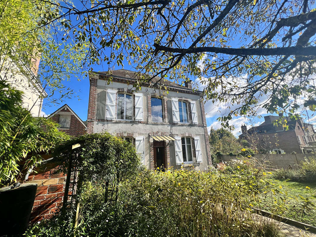 Maison à BLENEAU