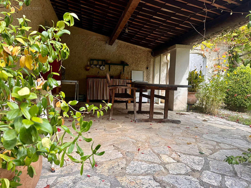 Maison à VAISON-LA-ROMAINE