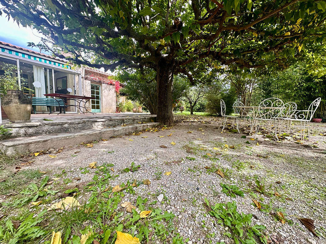 Maison à VAISON-LA-ROMAINE