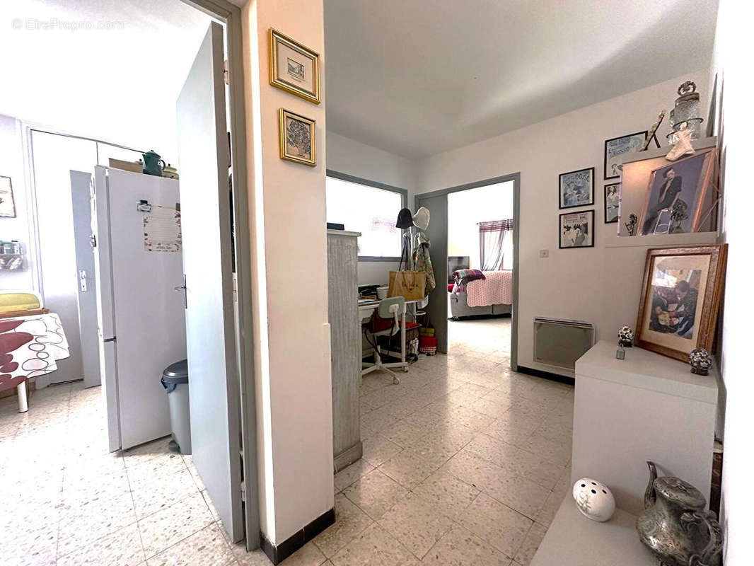 Appartement à BAGNOLS-SUR-CEZE