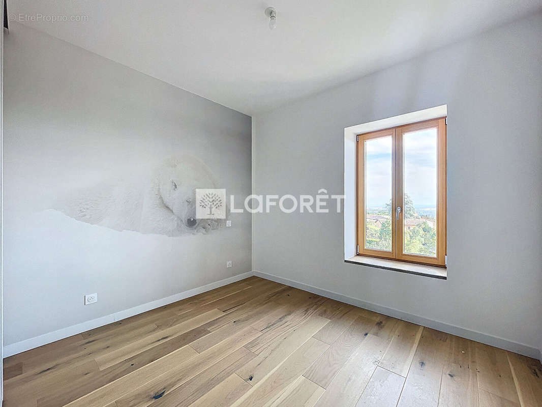 Appartement à RILLIEUX-LA-PAPE