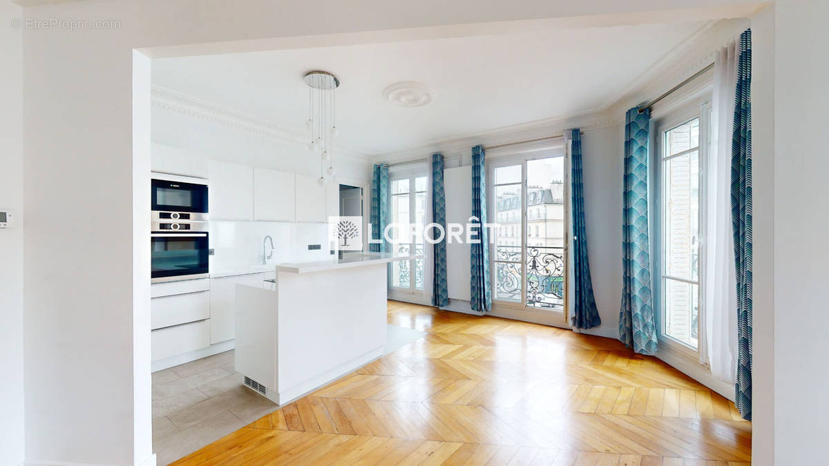 Appartement à PARIS-12E