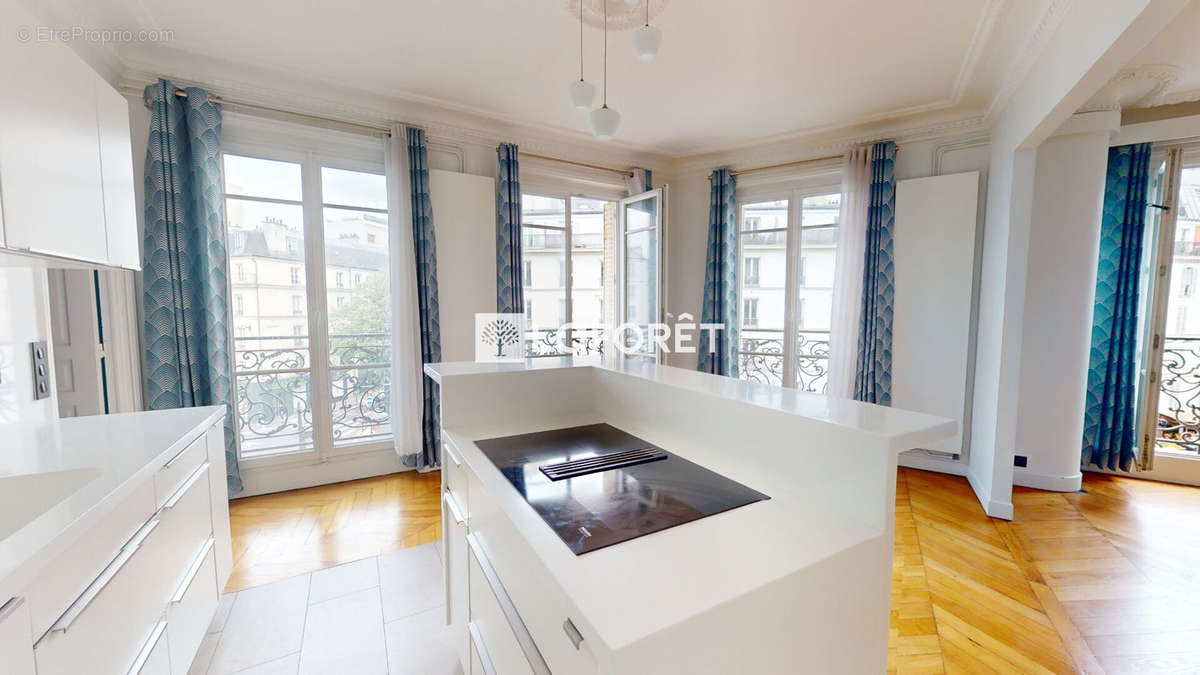 Appartement à PARIS-12E