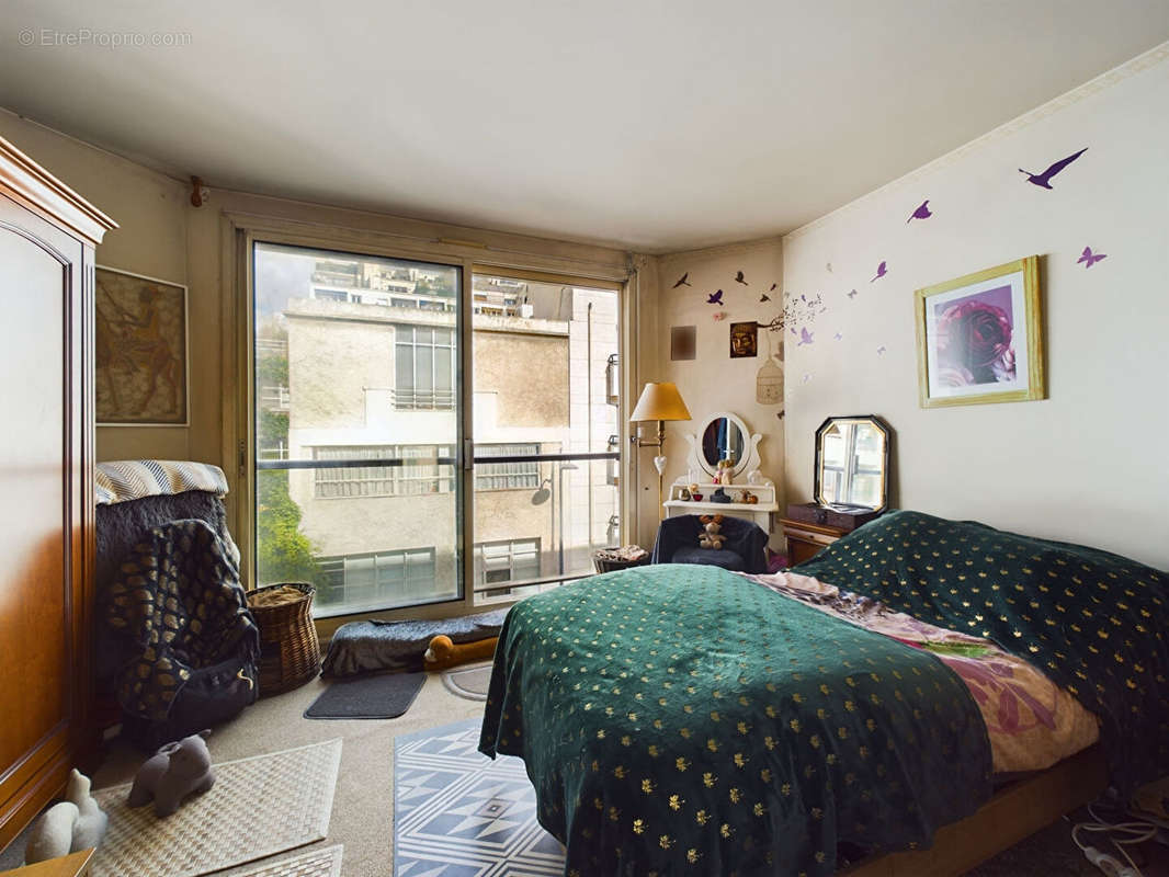 Appartement à PARIS-20E