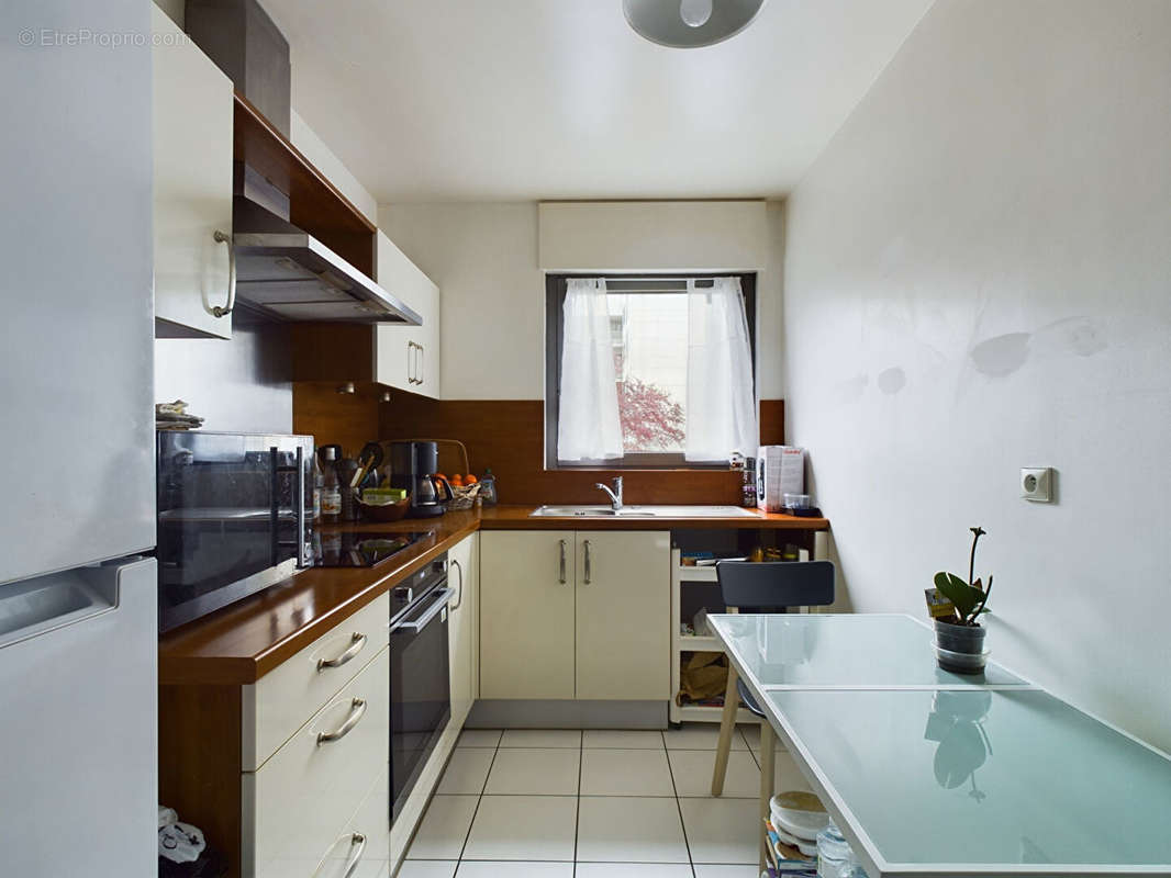 Appartement à PARIS-20E