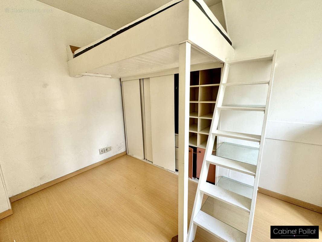 Appartement à PARIS-11E