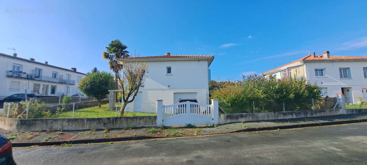 Maison à PONS