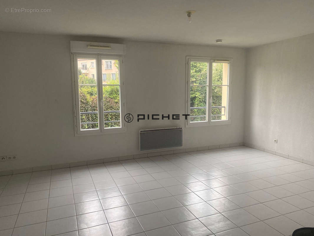 Appartement à DOURDAN