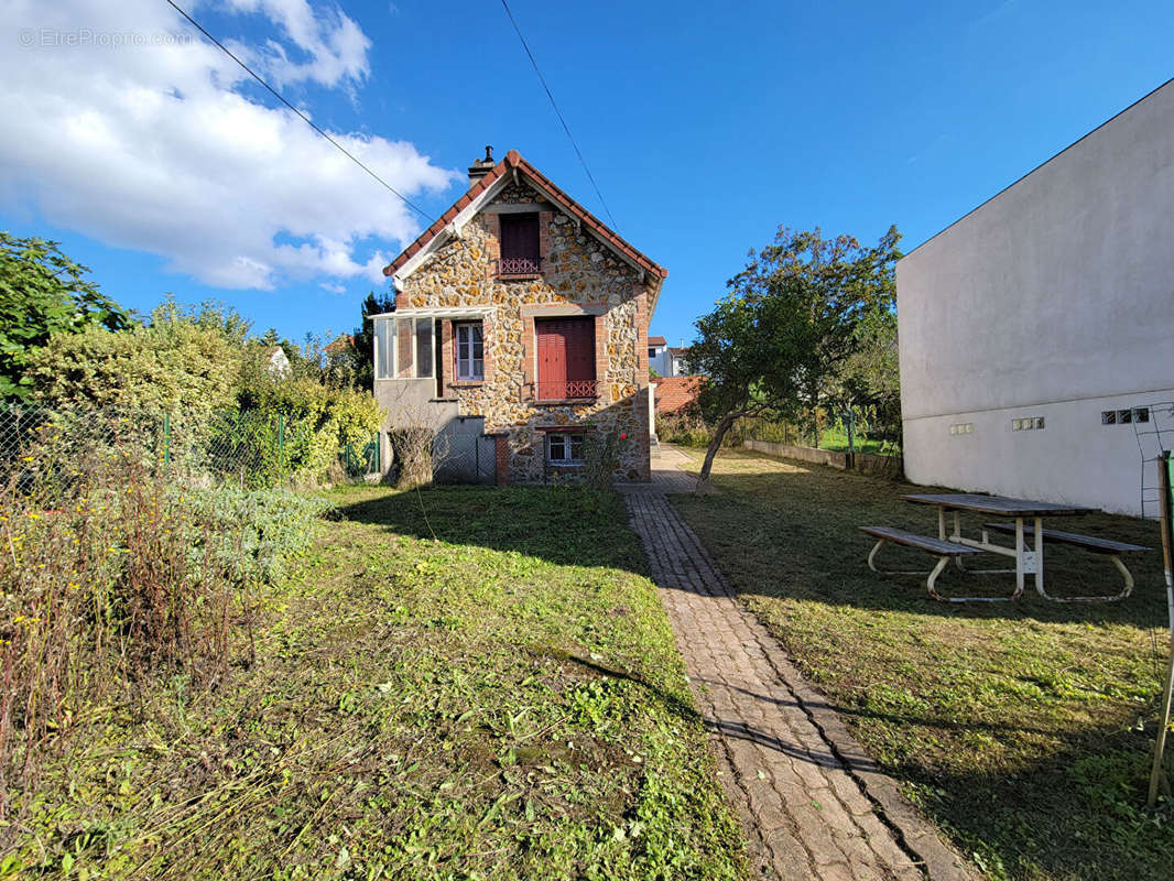 Maison à L&#039;HAY-LES-ROSES