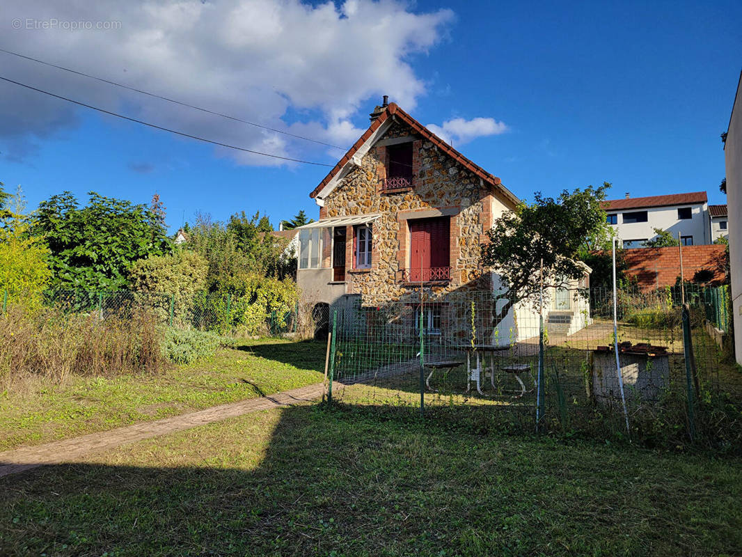 Maison à L&#039;HAY-LES-ROSES