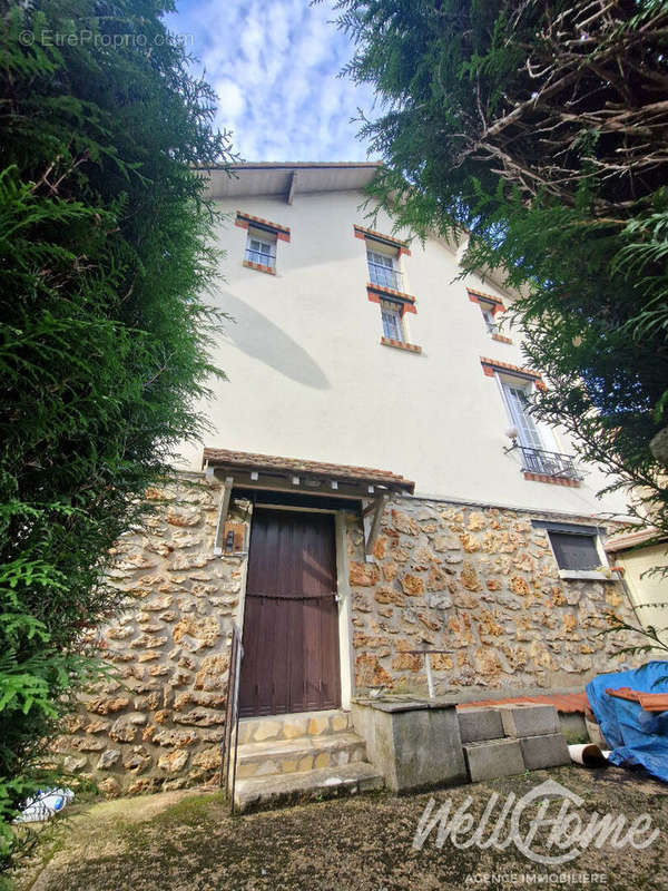 Maison à SAINT-OUEN-L&#039;AUMONE