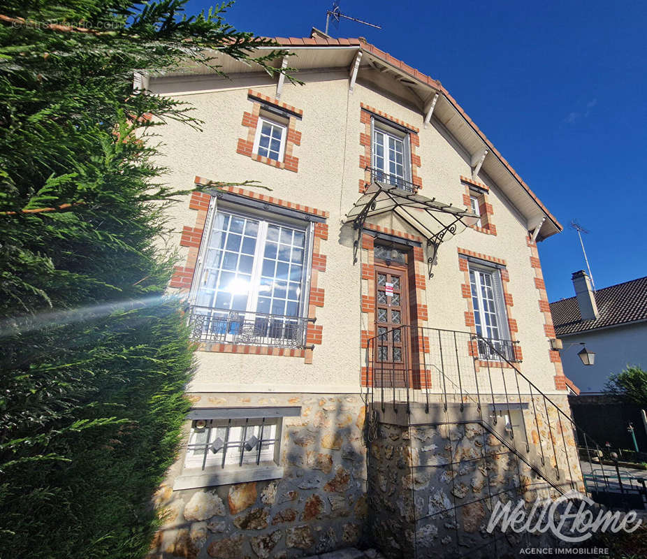 Maison à SAINT-OUEN-L&#039;AUMONE