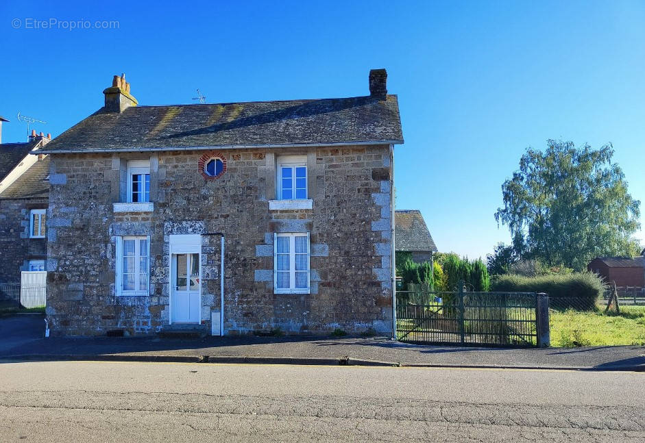 Maison à RANES