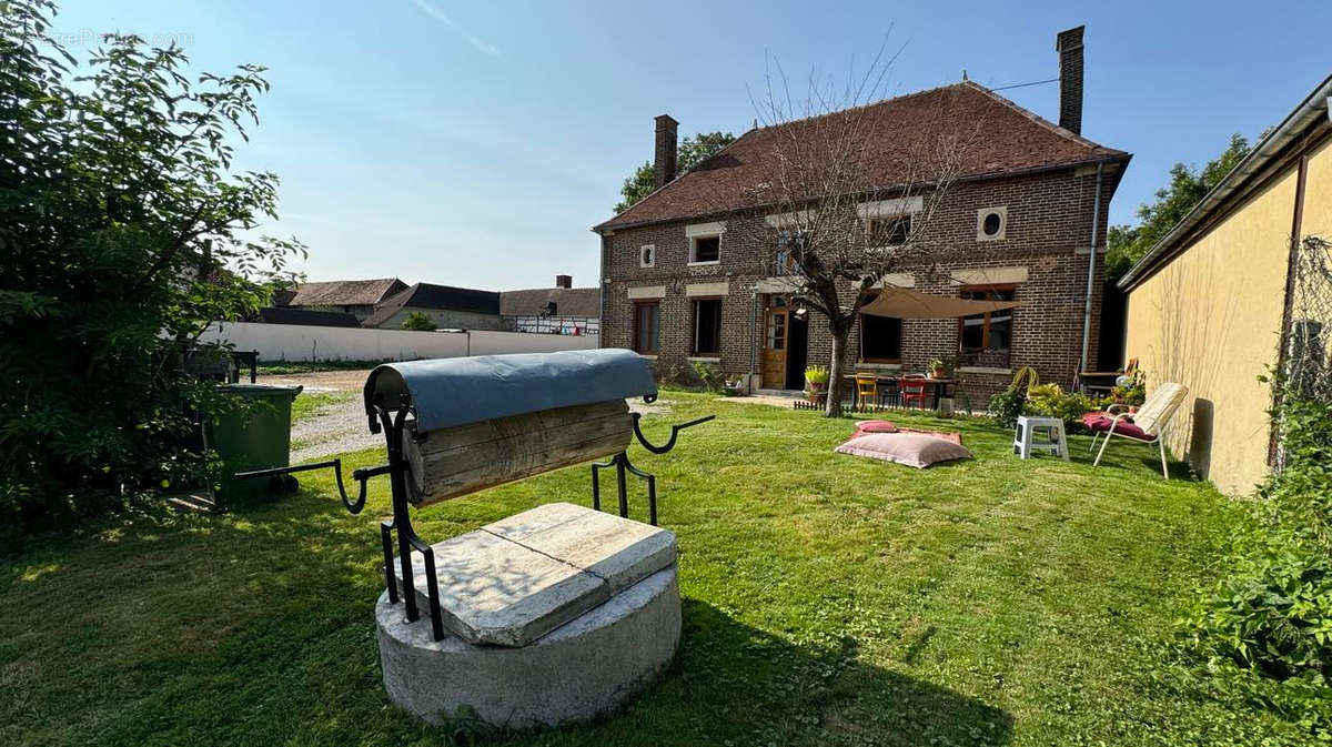 Maison à LAINES-AUX-BOIS