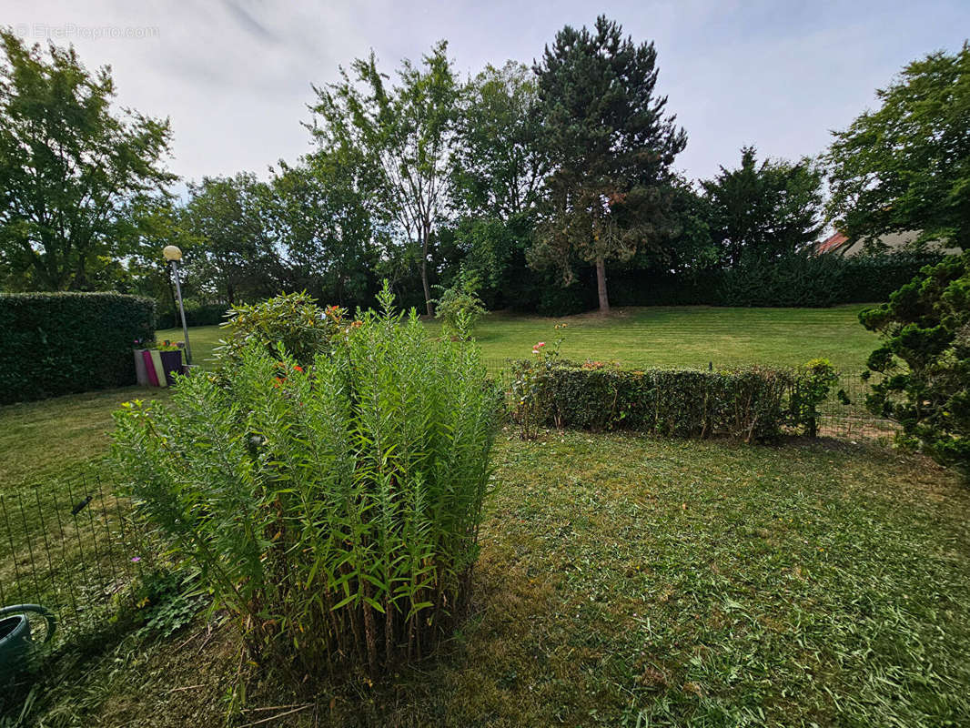 Appartement à MONTIGNY-LE-BRETONNEUX