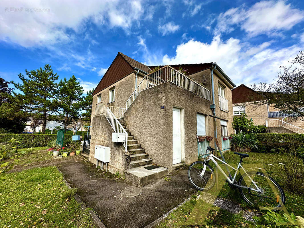 Appartement à AMNEVILLE