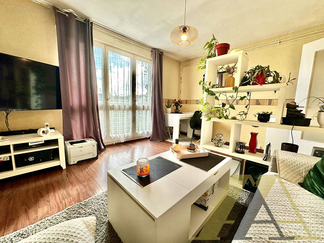 Appartement à AMNEVILLE