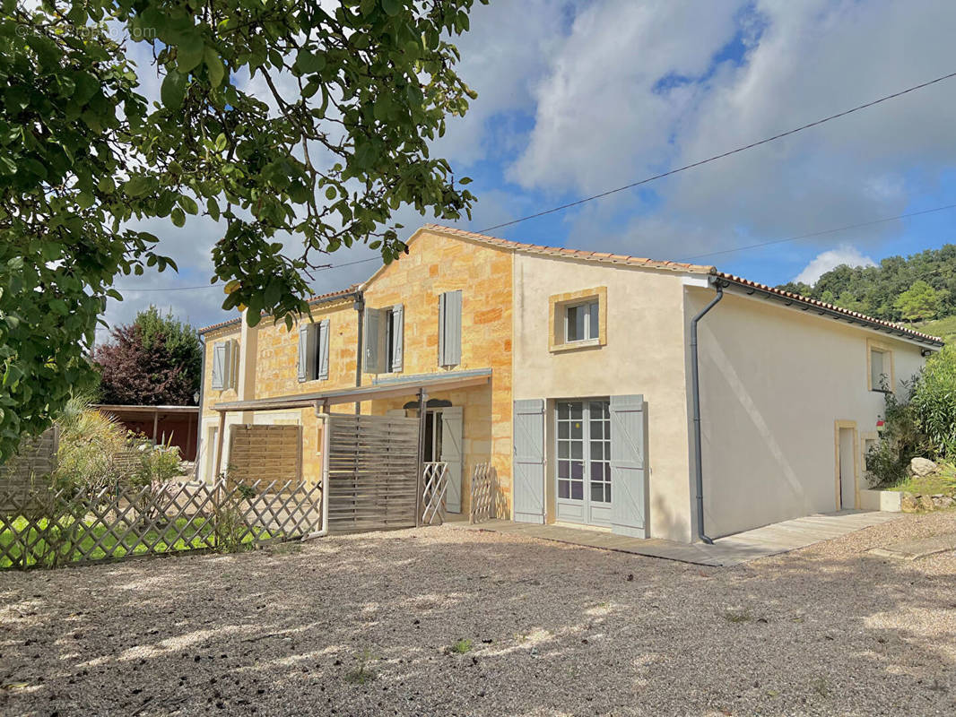 Maison à SAINT-EMILION