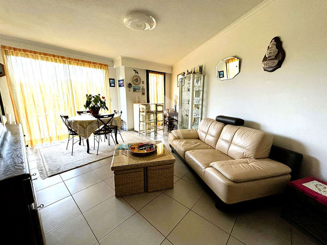 Appartement à FREJUS