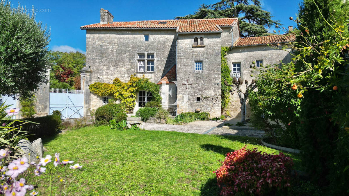 Maison à TUSSON