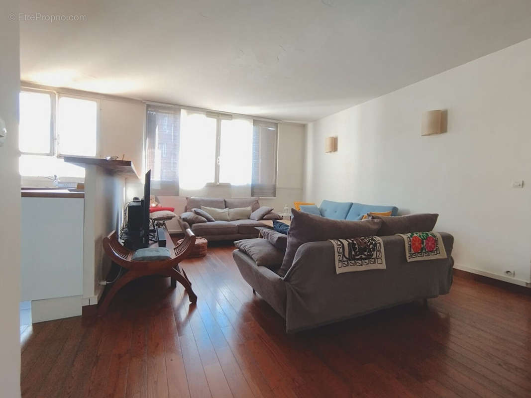 Appartement à COLOMBES