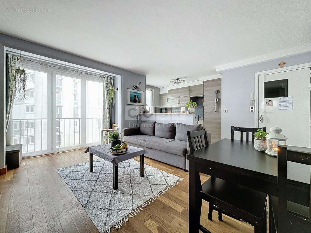 Appartement à COLOMBES