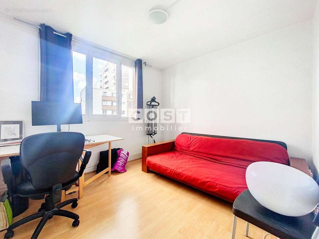 Appartement à COLOMBES