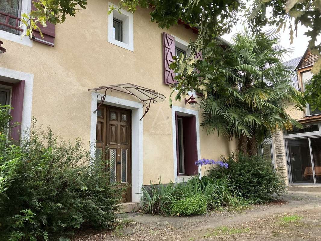 Maison à OUSSE