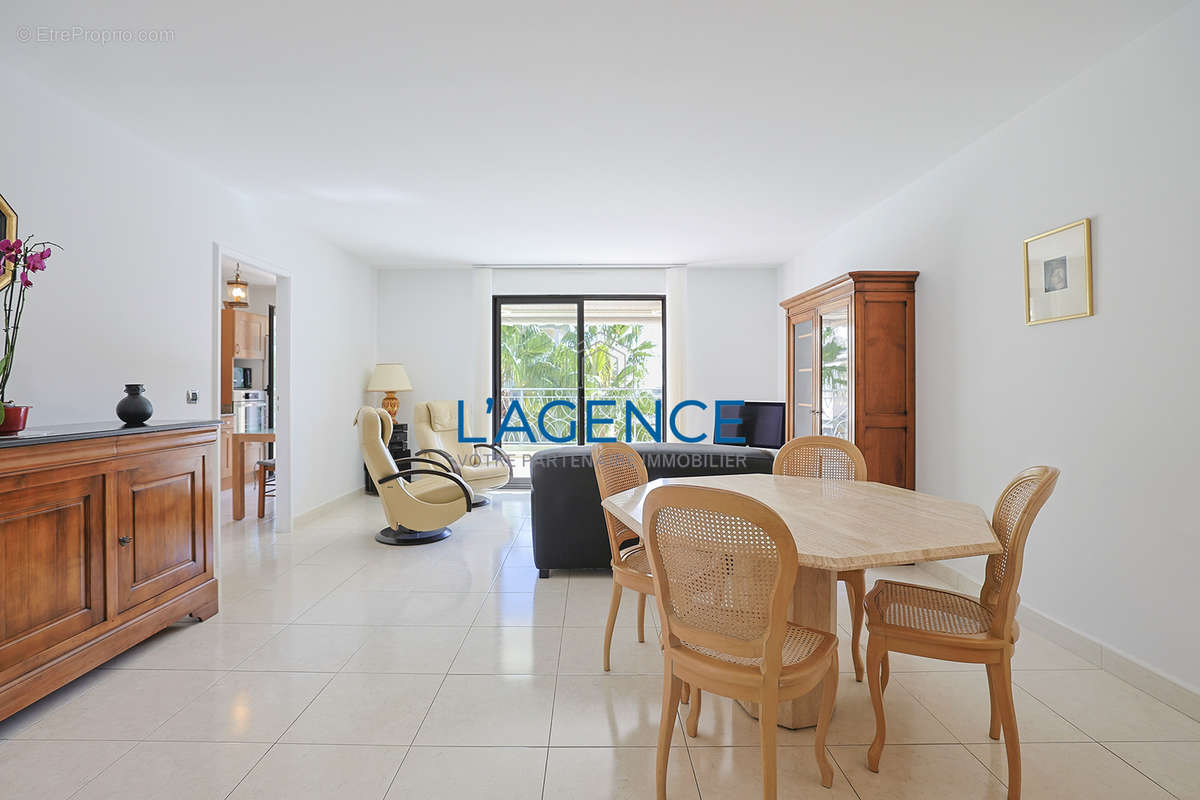 Appartement à HYERES