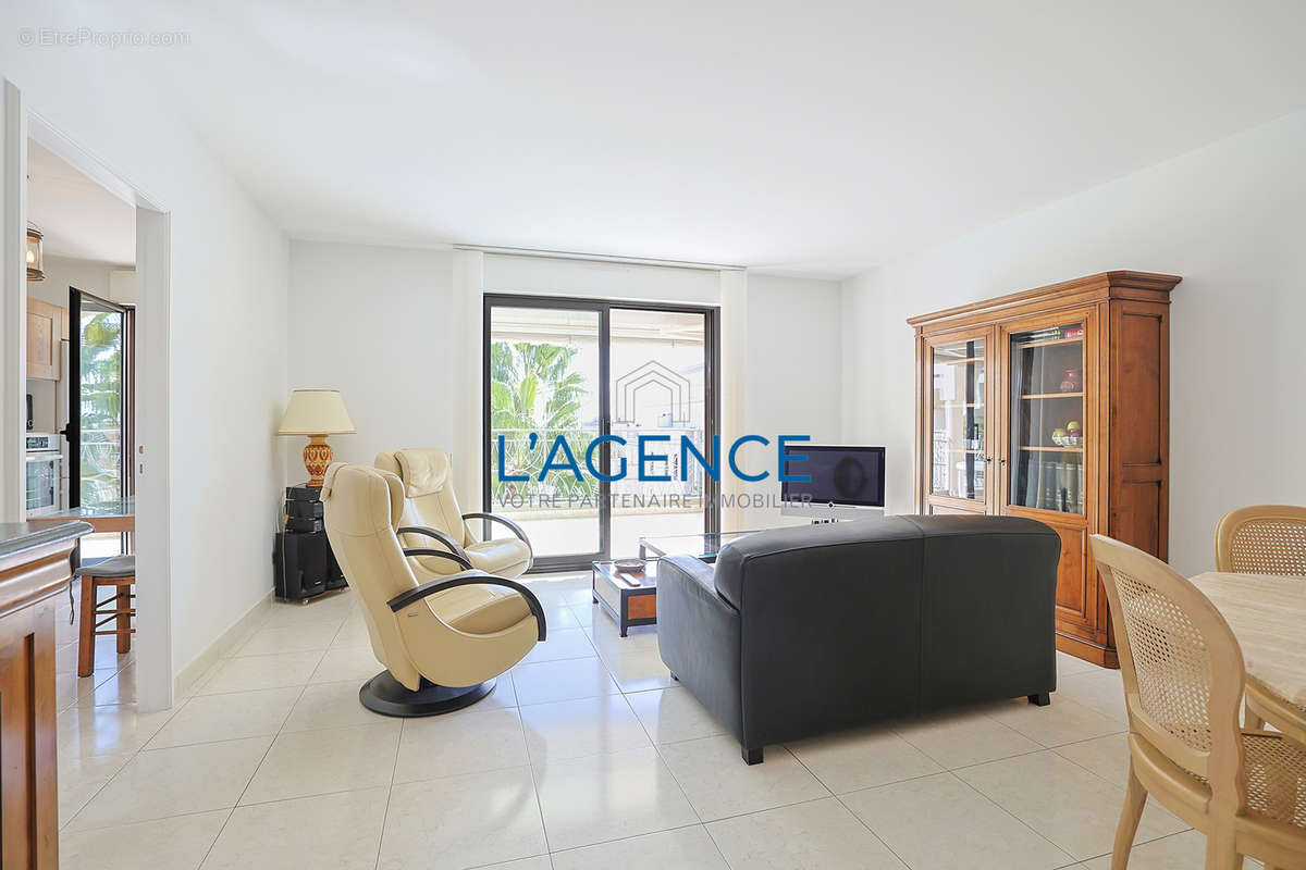 Appartement à HYERES