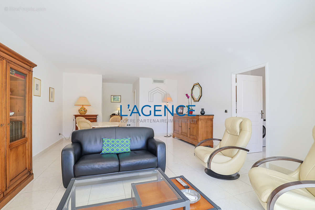 Appartement à HYERES