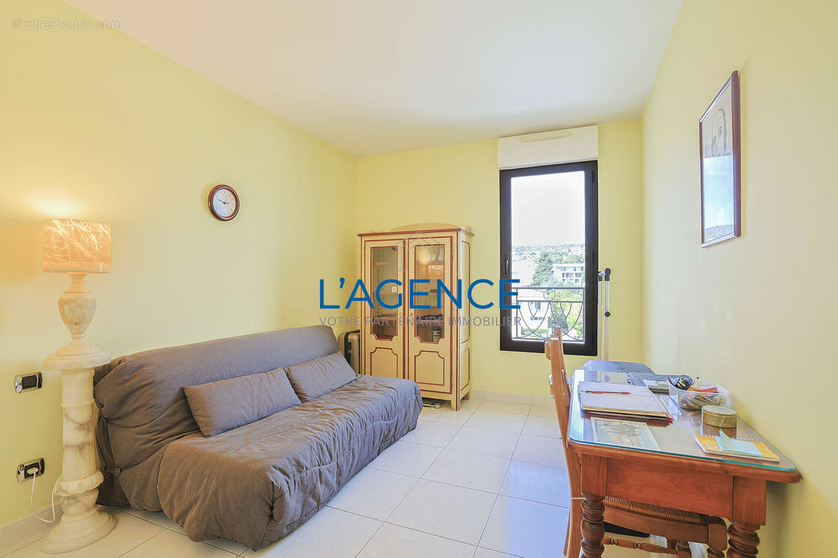 Appartement à HYERES