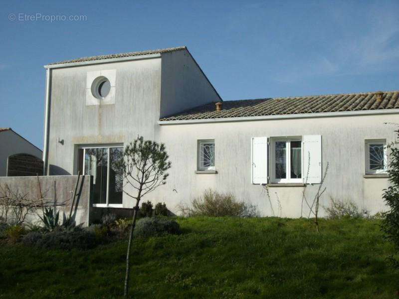 Maison à BREUIL-MAGNE