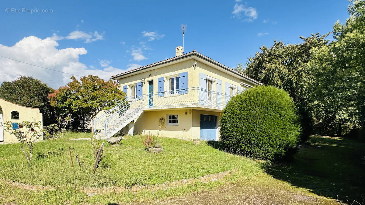 Maison à TONNAY-CHARENTE