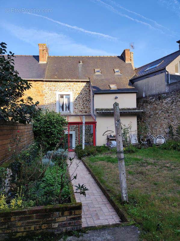 Appartement à CHATELAUDREN